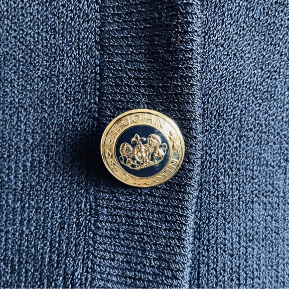 St. John Nautical Short Sleeve Blazer and St. John Red Knit Sleeveless Top SET - Picture 7 of 14